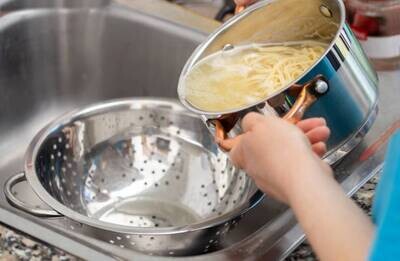 Colanders and Strainers