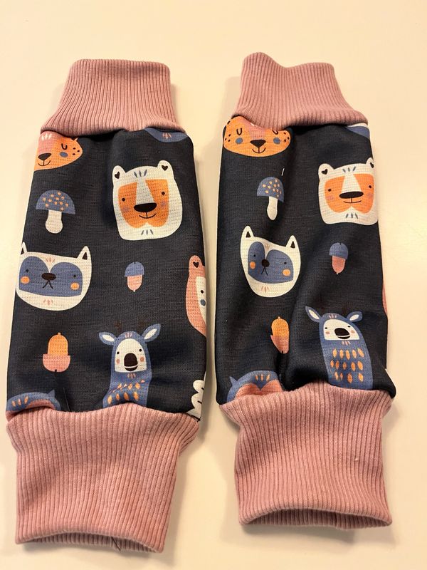 Ready to Go Happy Bear Alpine Fleece Leg Warmers