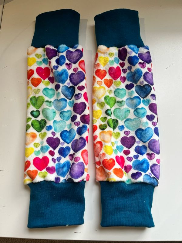 Hearts Alpine Fleece Leg Warmers
