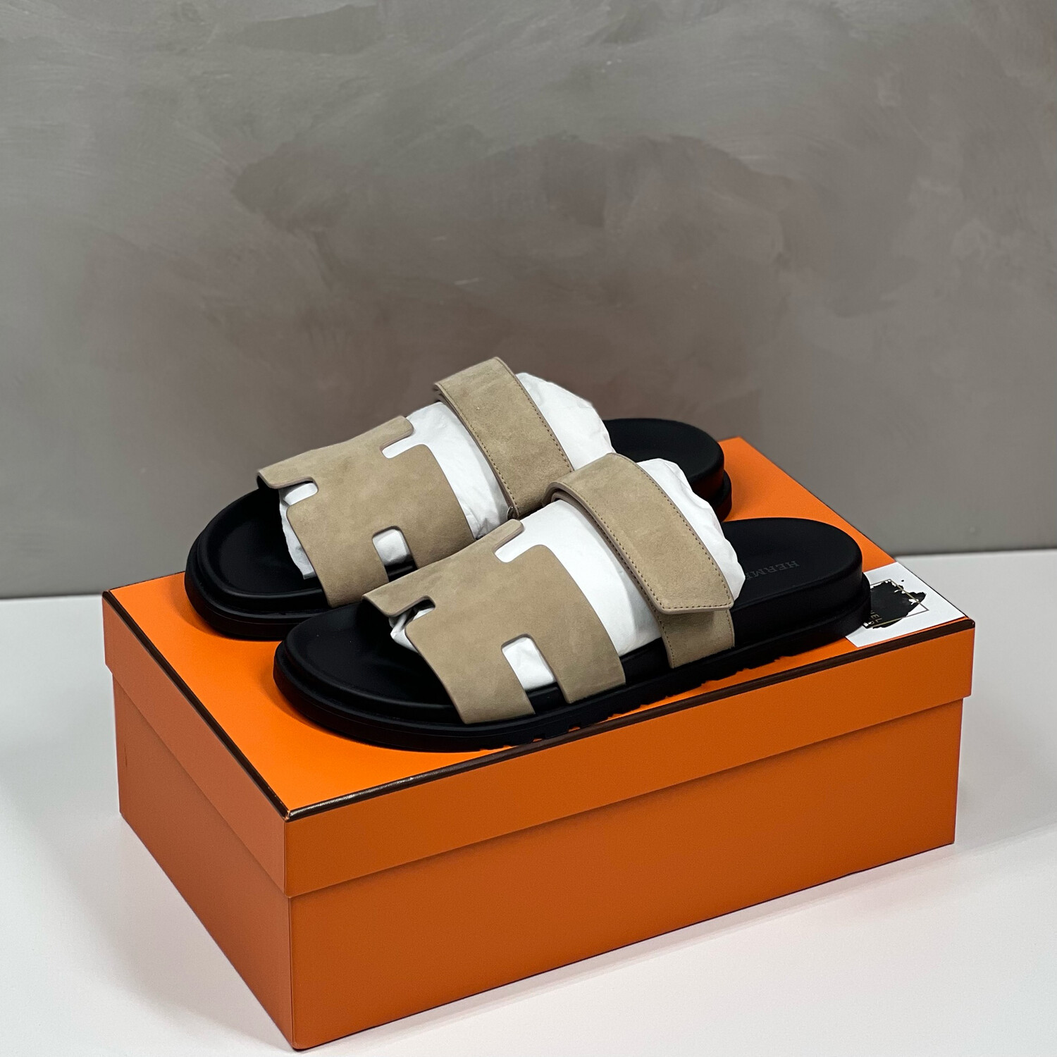 Hermès Chypre (بيج مخمل) Sandal