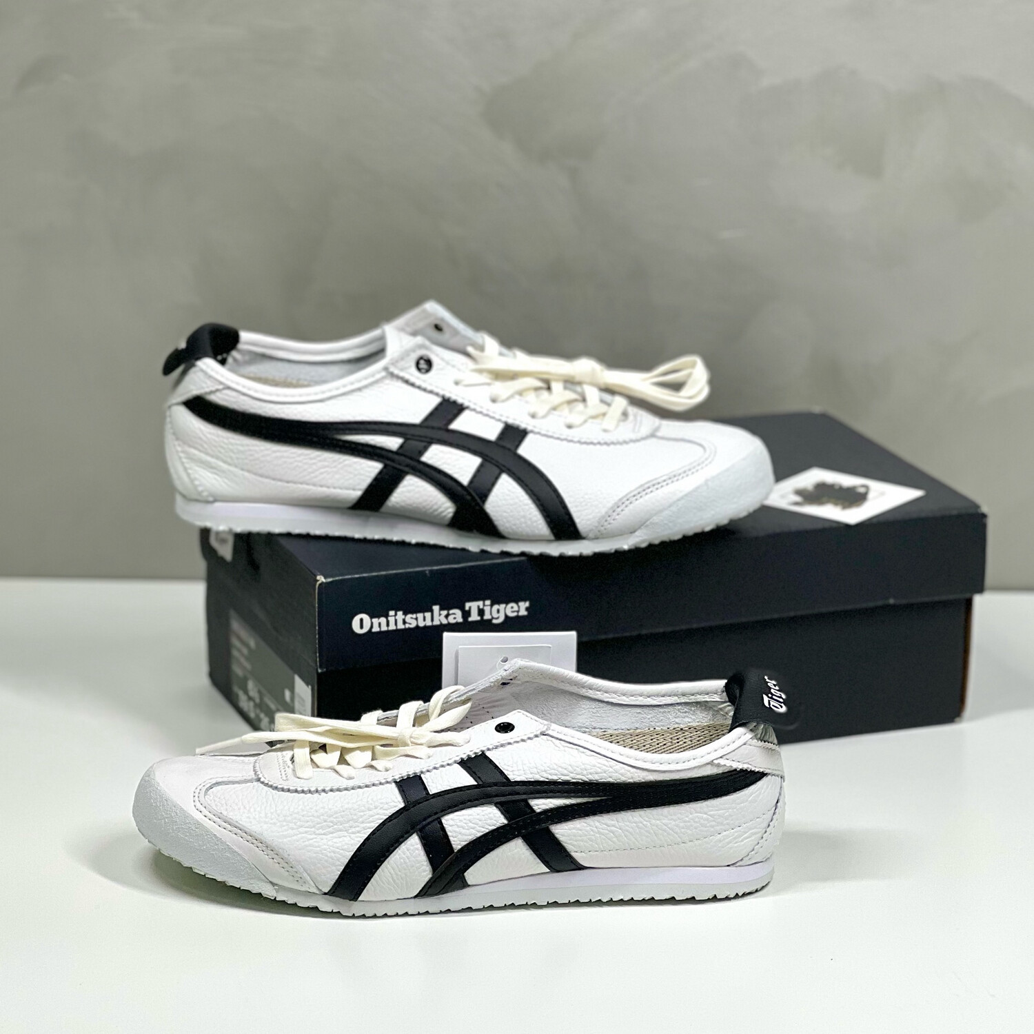 Onitsuka Tiger Mexico 66 Sneaker
