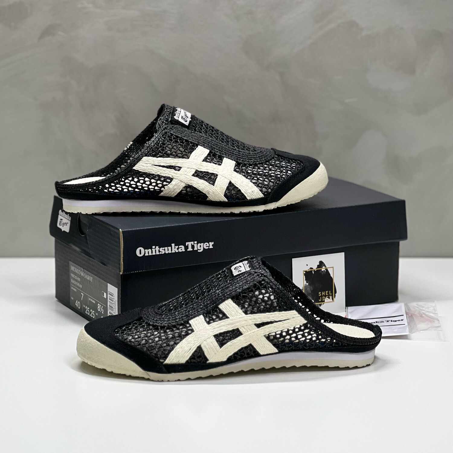 Onituska Tiger Mexico 66 Black/Cream Sabot