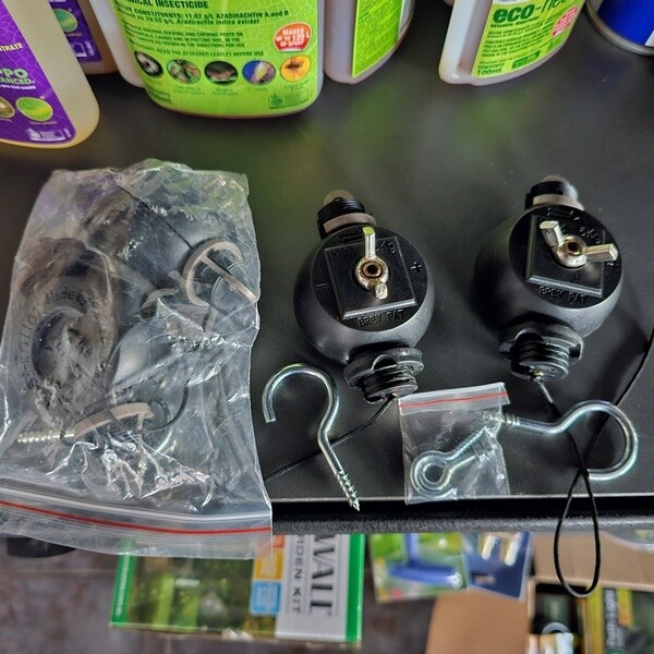 Yoyo Reflector Hanger Pack of 2