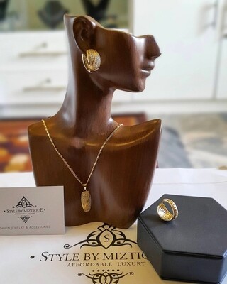 Chic Pendant Set