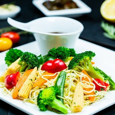 Veggie Stir-Fry With Noodle Veggie Stir-Fry With Noodle