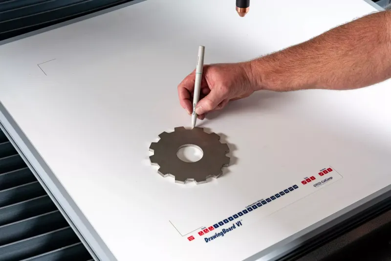 The Logic Trace System. Electronic board, pen and software