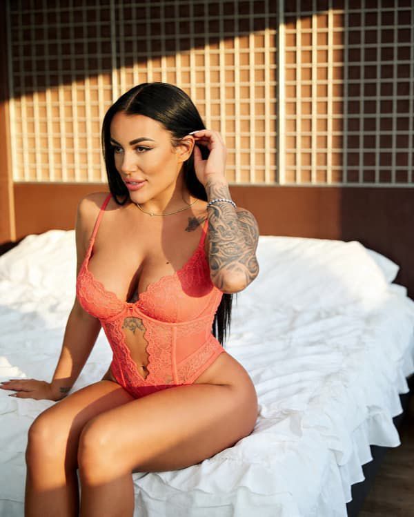 Lucia - 26 - Exklusive