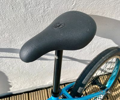 Adjustable seat & long post for BMX bikes