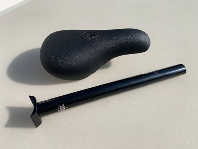 Adjustable seat & long post for BMX bikes Adjustable seat & long post for BMX bikes