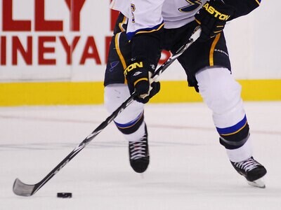 ICE HOCKEY
