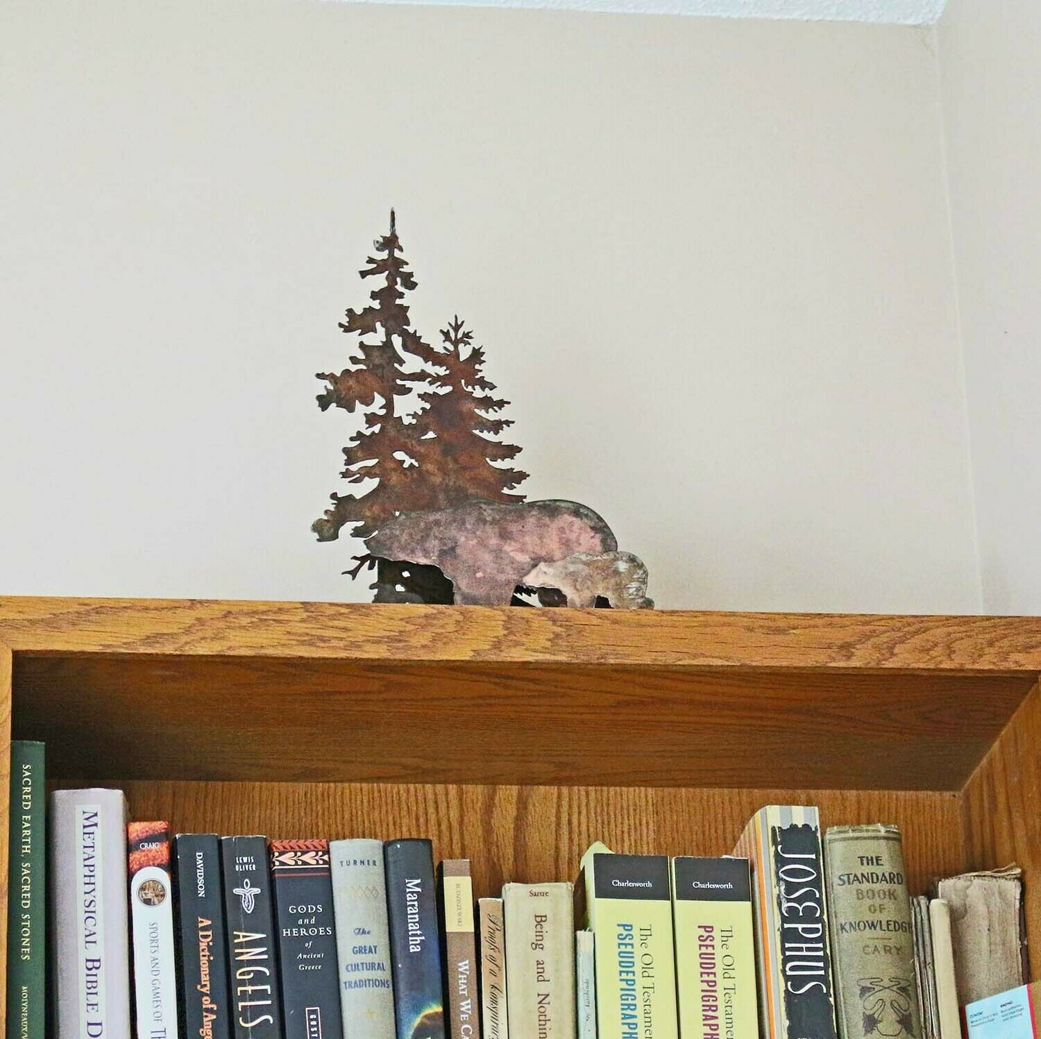Bear &amp; Cub Table Stand