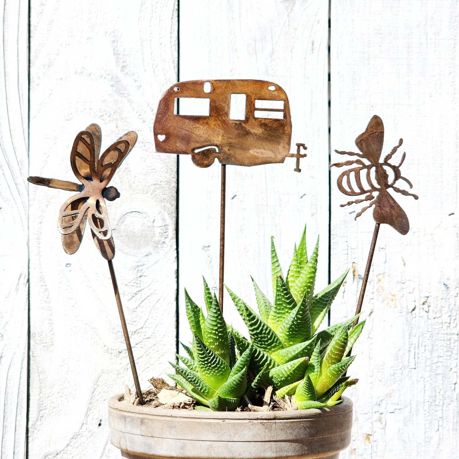 Small Bee Stake
