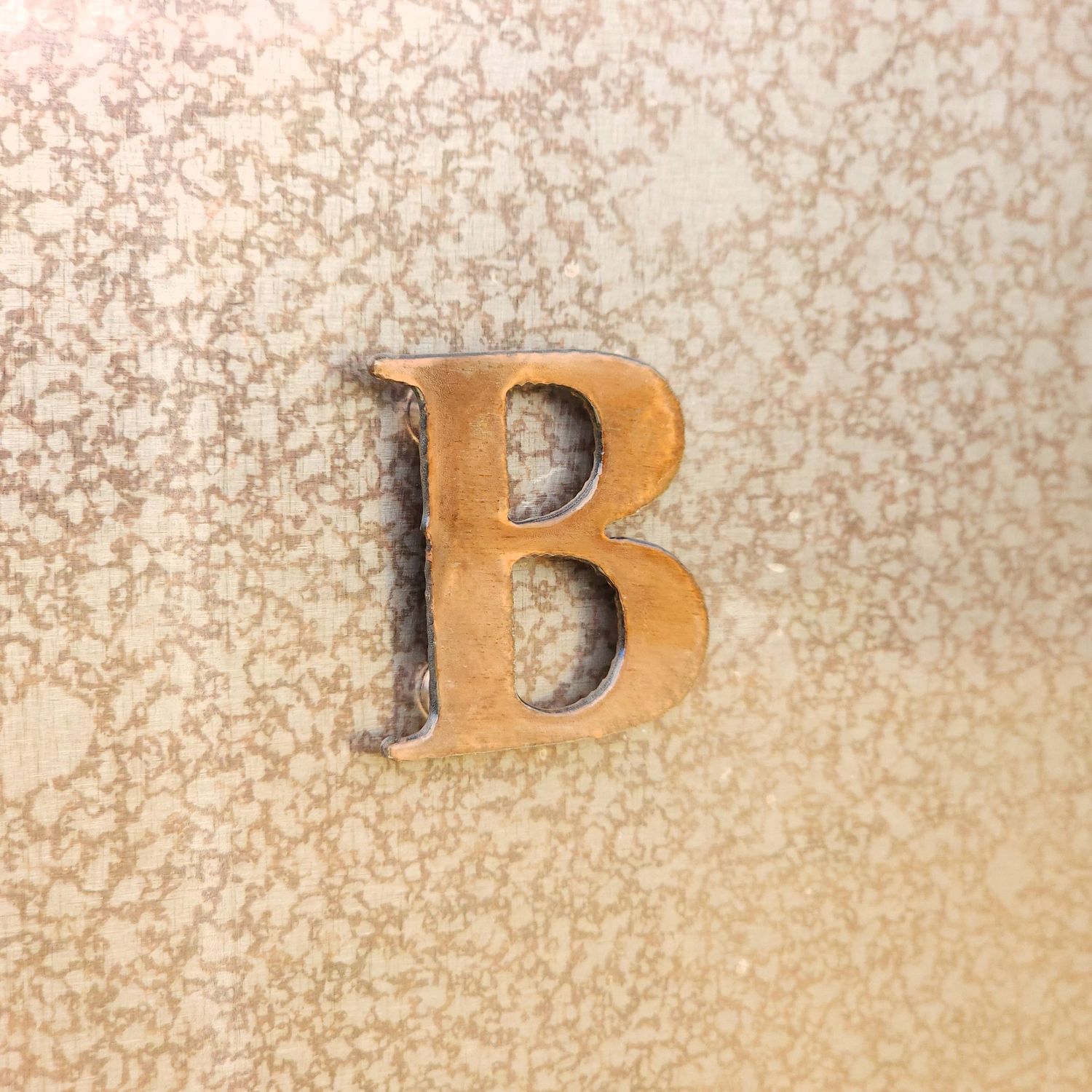 - B - Magnet