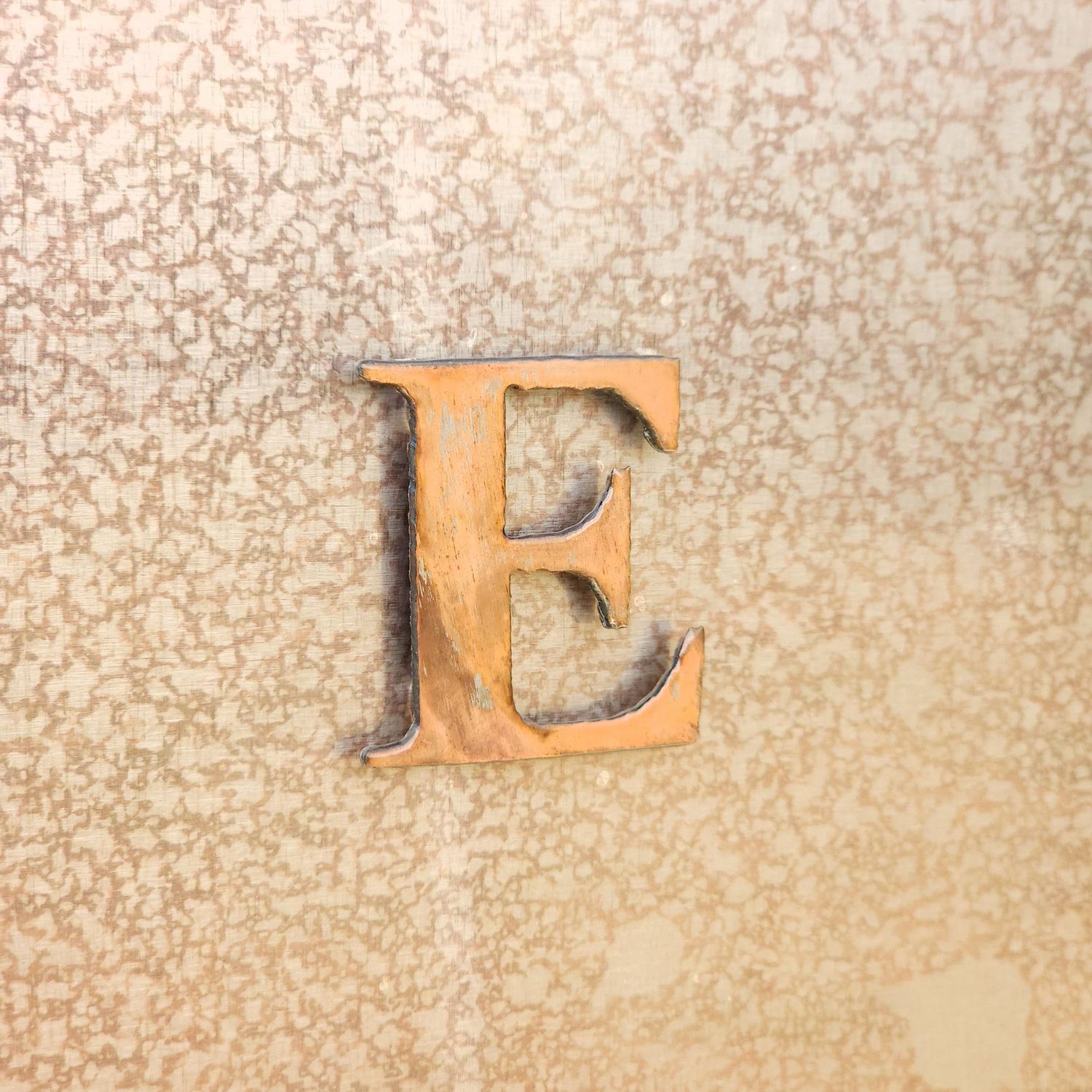 - E - Magnet