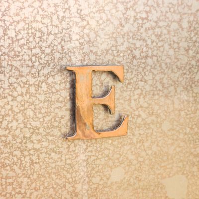 - E - Magnet
