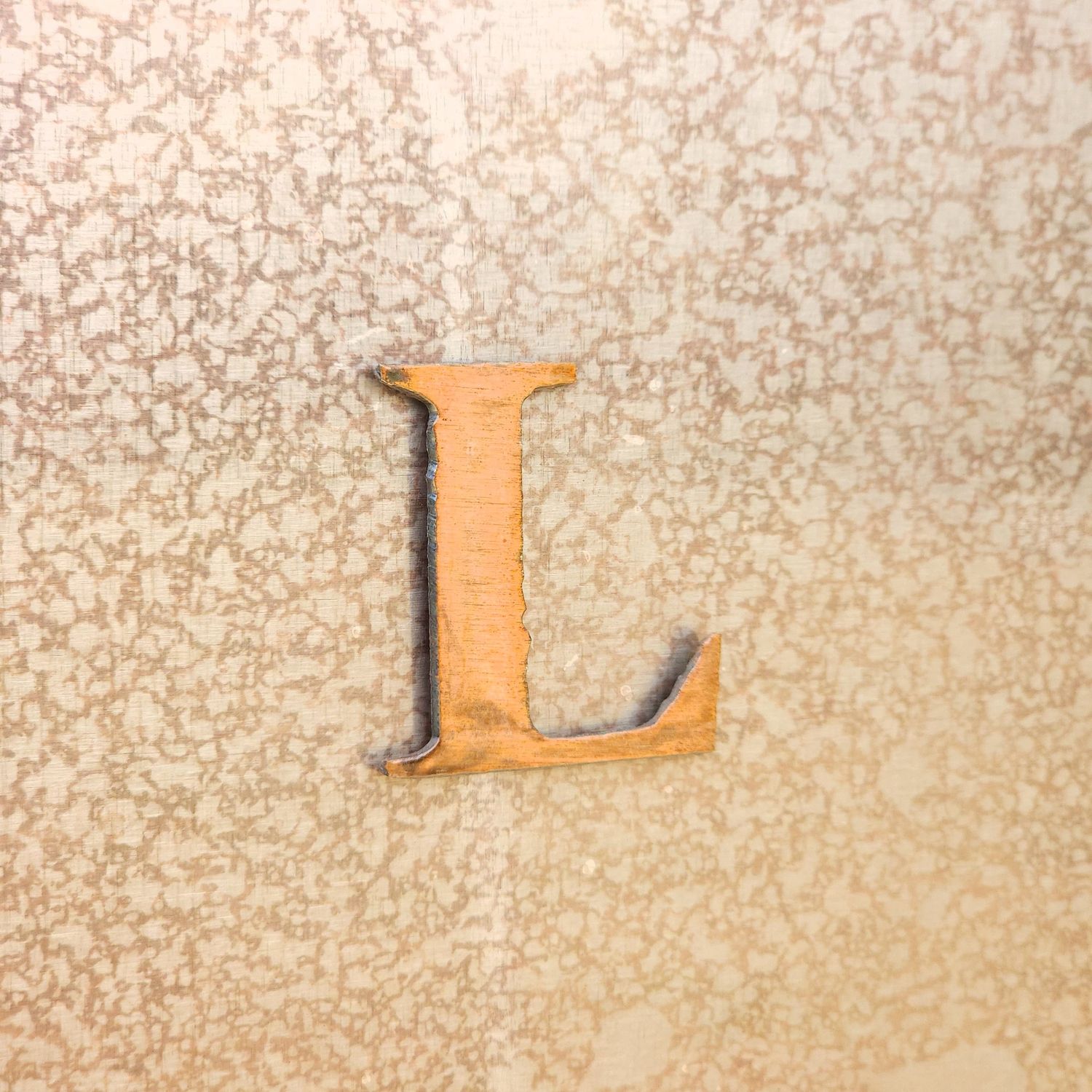 - L - Magnet