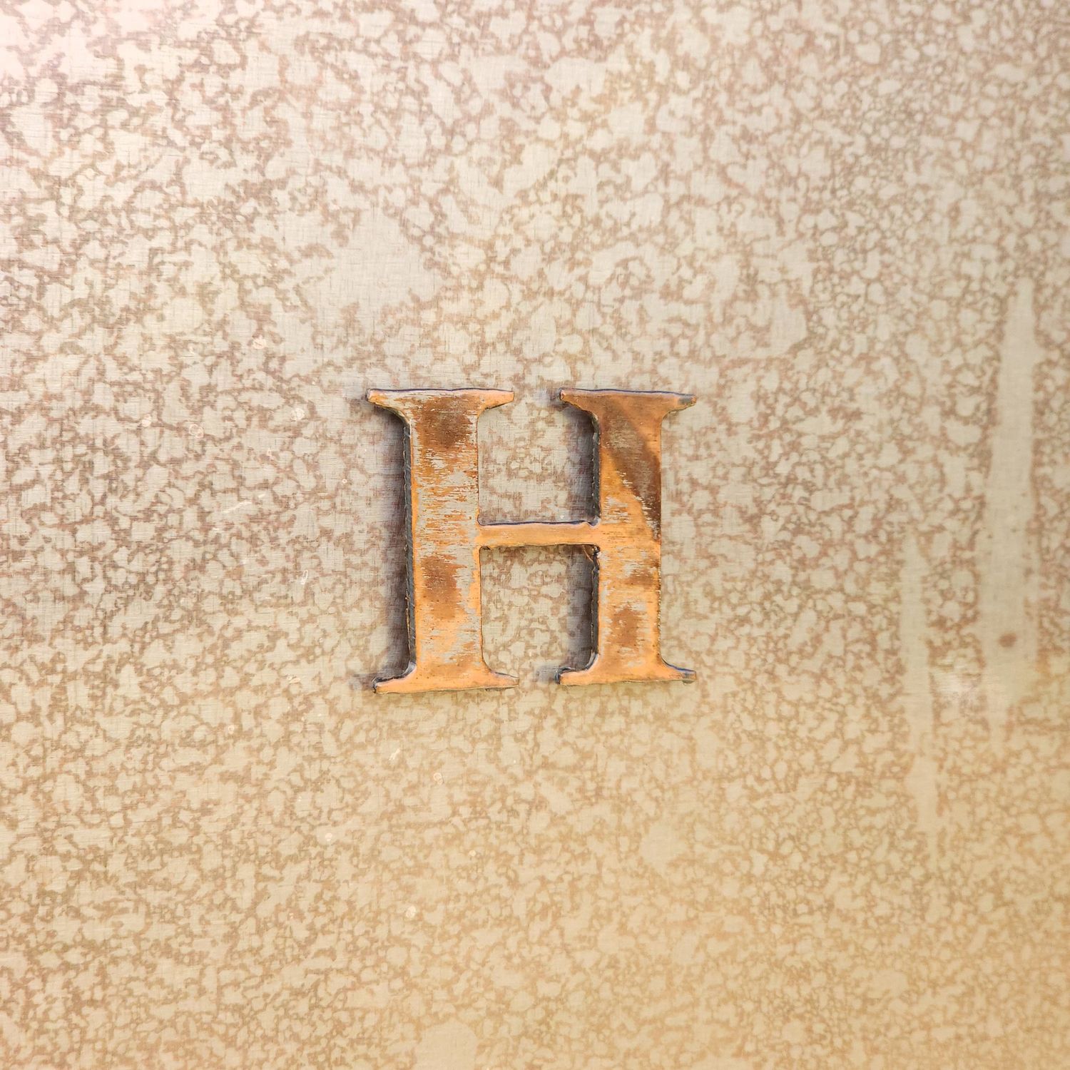 - H - Magnet