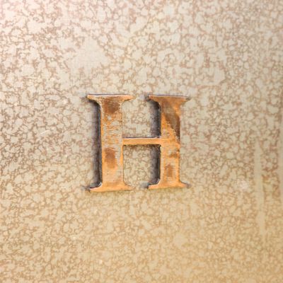 - H - Magnet
