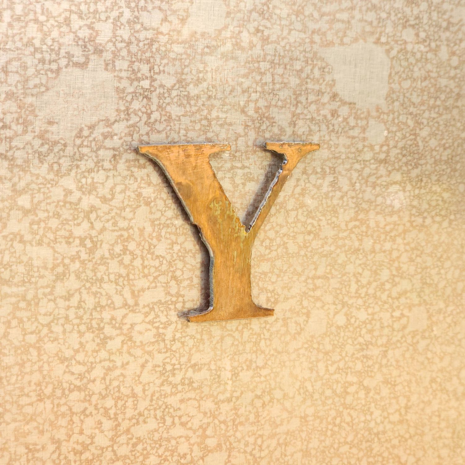 - Y - Magnet
