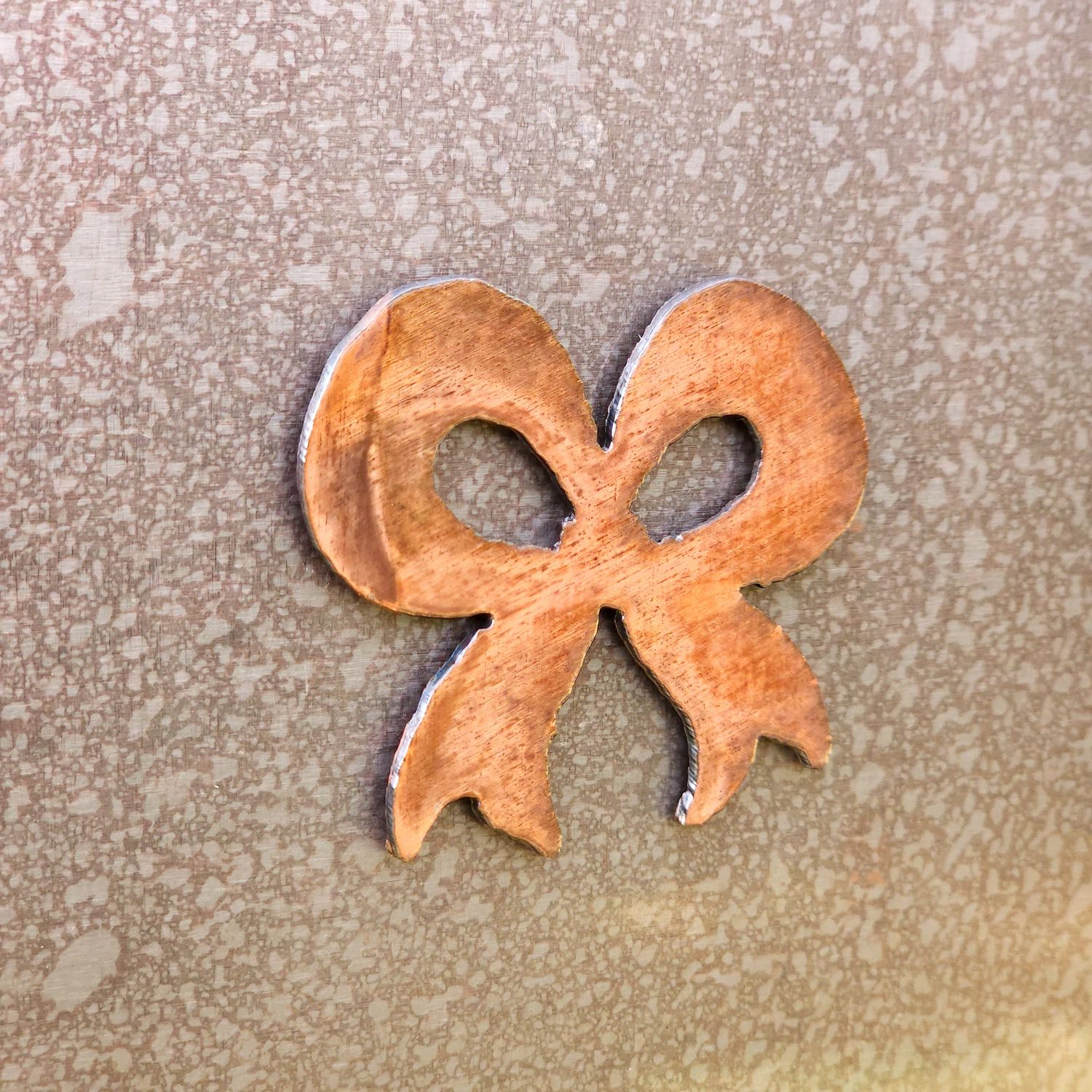 Round Bow Magnet