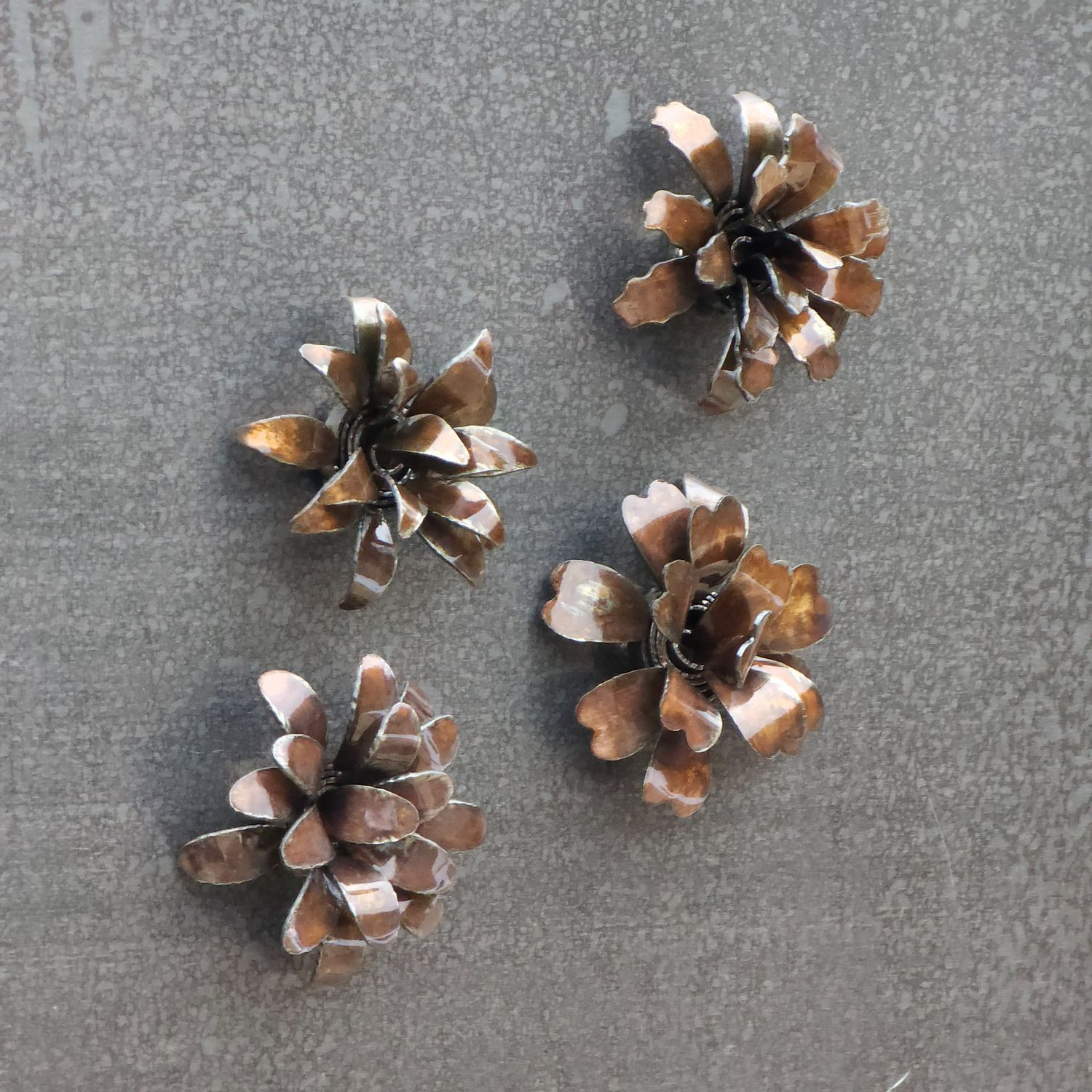 3D Oval Flower Magnet
