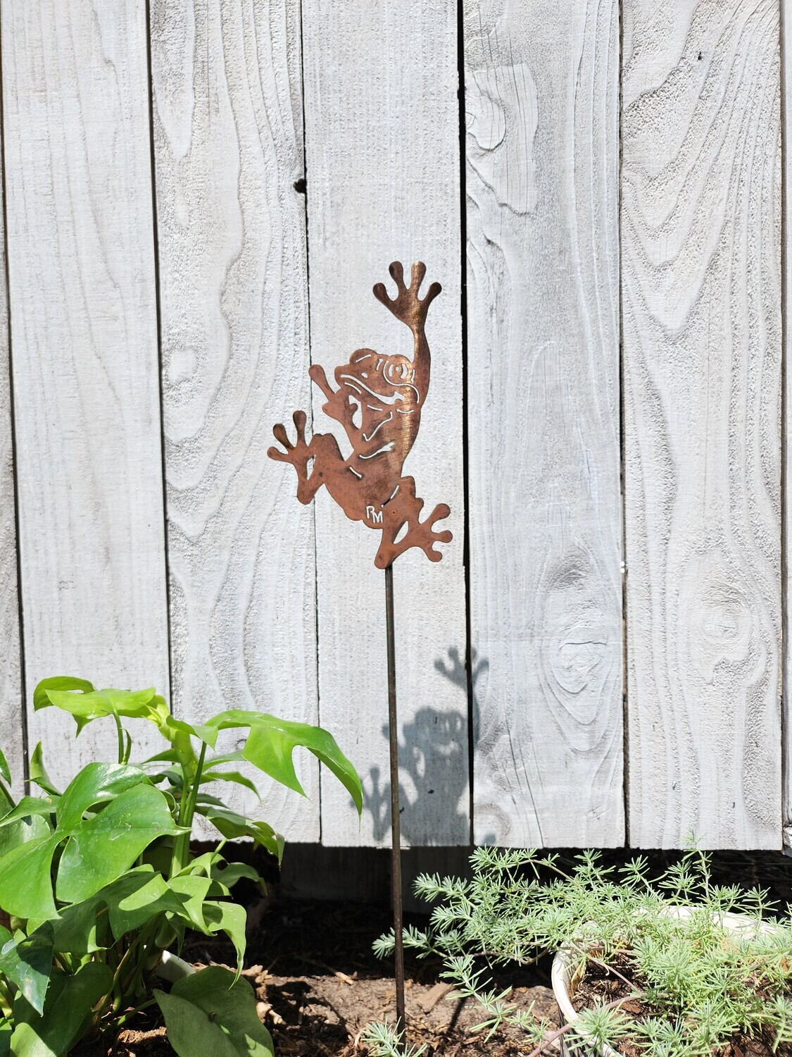 Large Frog Stake Large Frog Stake