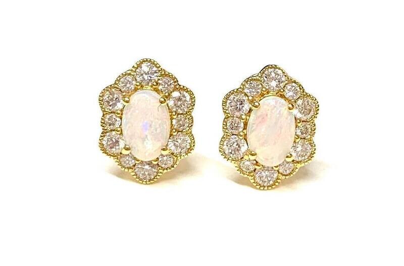 New 18ct Yellow Gold Opal & Diamond Stud Earrings