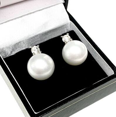 New 18ct White Gold South Sea Pearl & Diamond Earrings