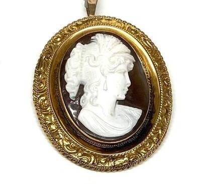 Pre-owned 9ct Yellow Gold Cameo Brooch/Pendant Circa 1939