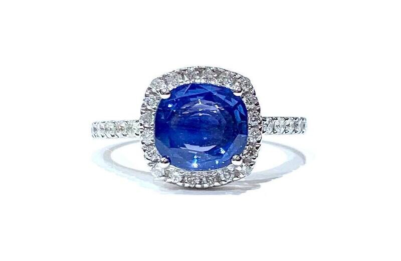 18ct White Gold Sapphire and Diamond Ring, UK Size M