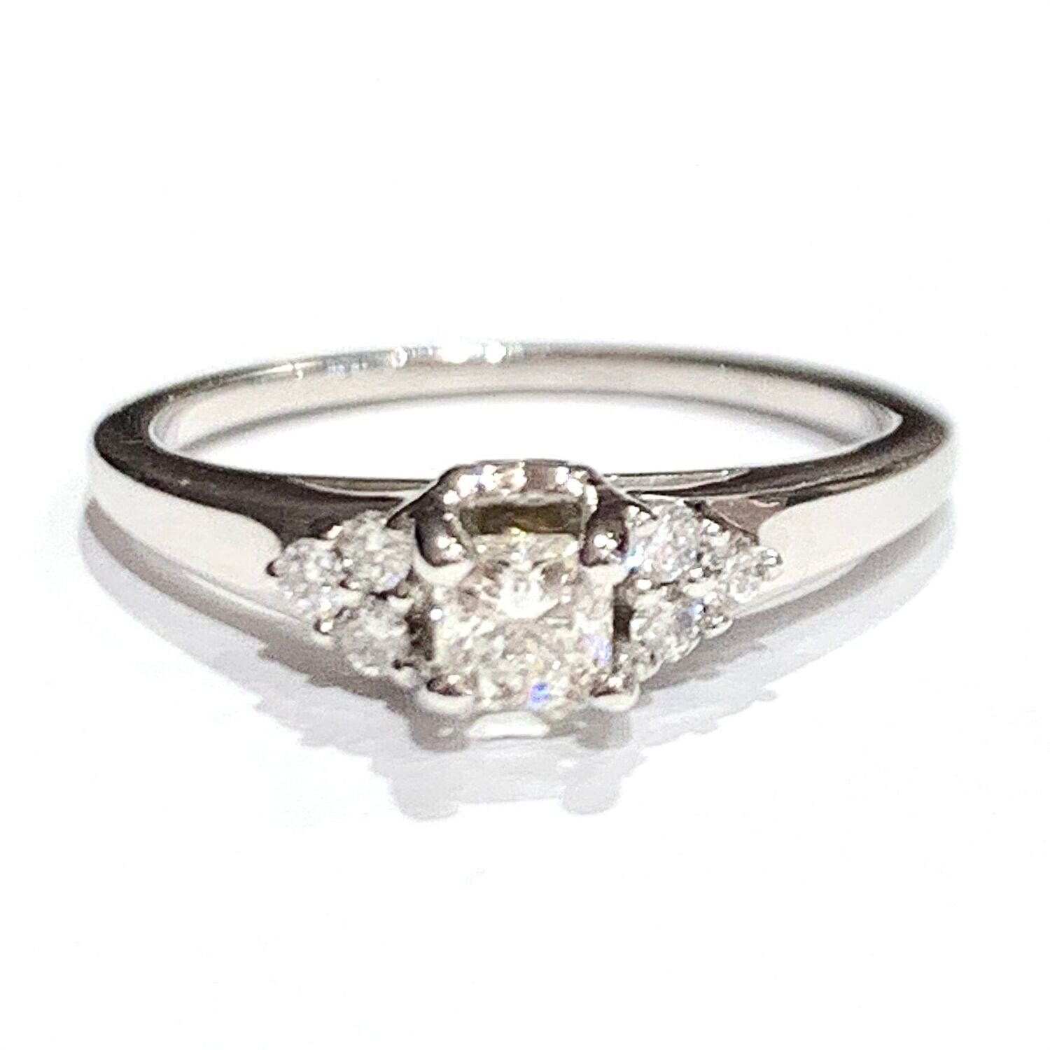 New 14ct White Gold Diamond Ring, UK Size N