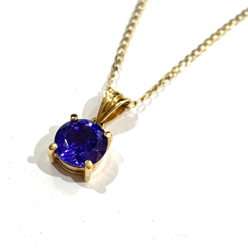 New 18ct Yellow Gold Tanzanite Solitaire Pendant