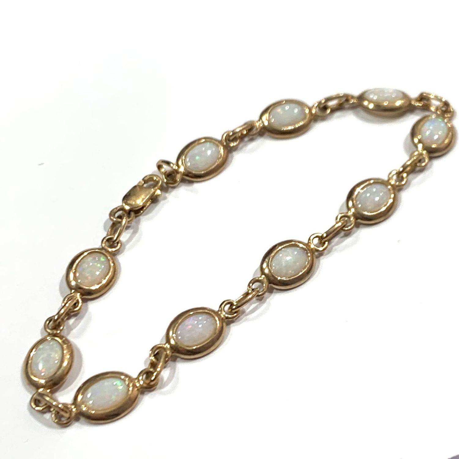 9ct Yellow Gold Opal Bracelet