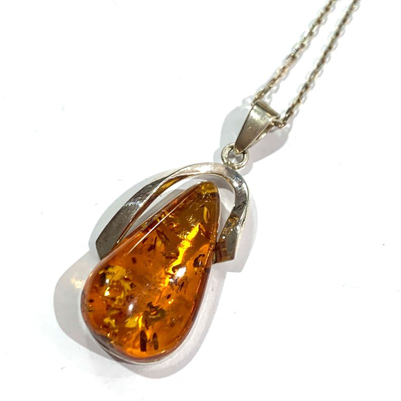 Silver Amber Pendant