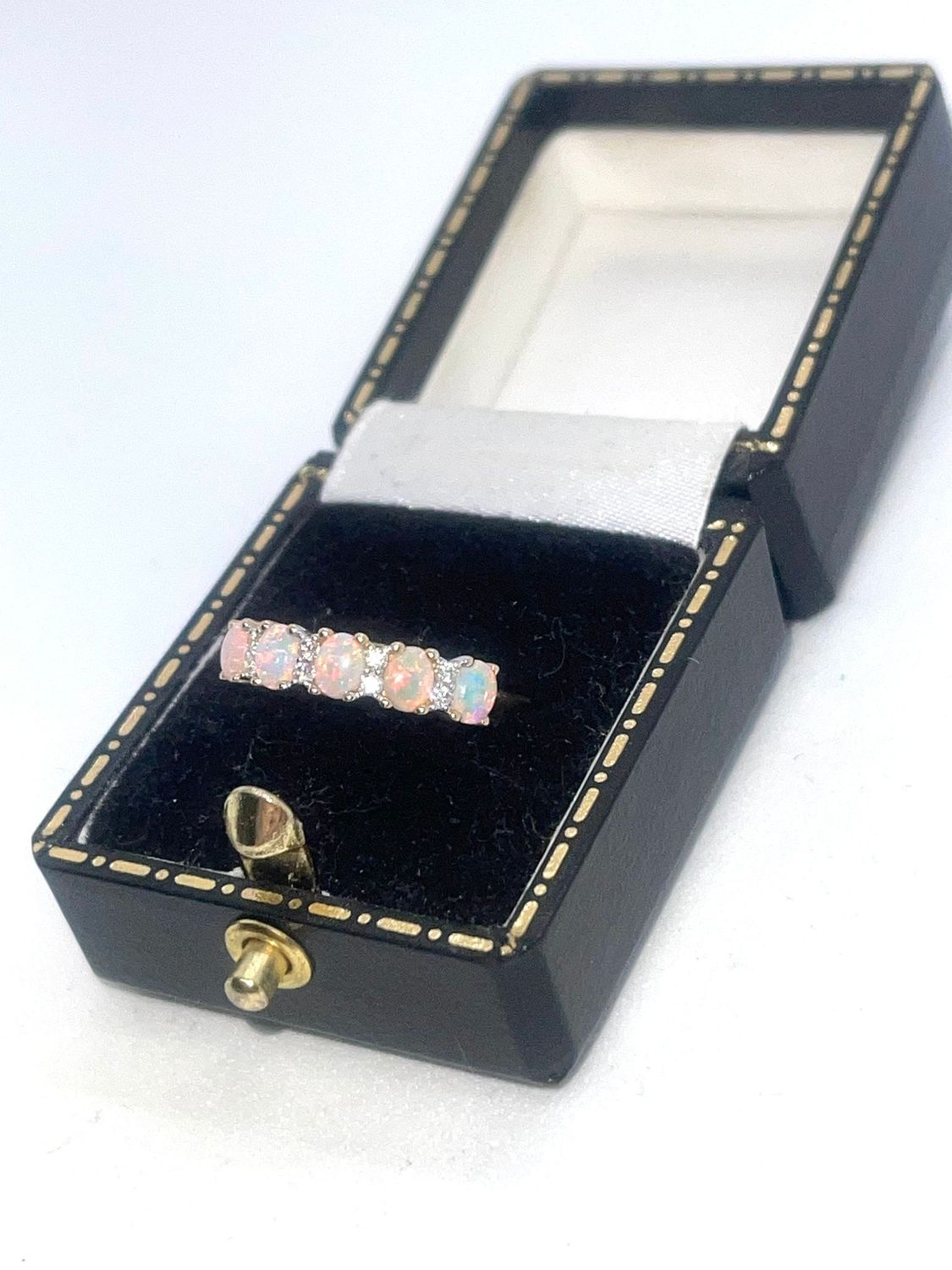 9ct Opal & Diamond Ring