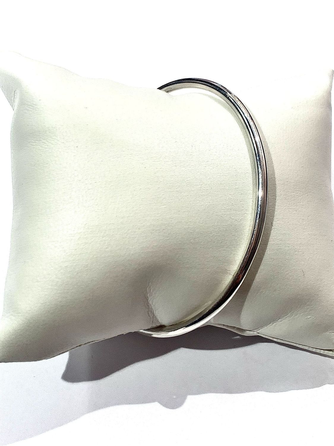 Plain Silver Bangle