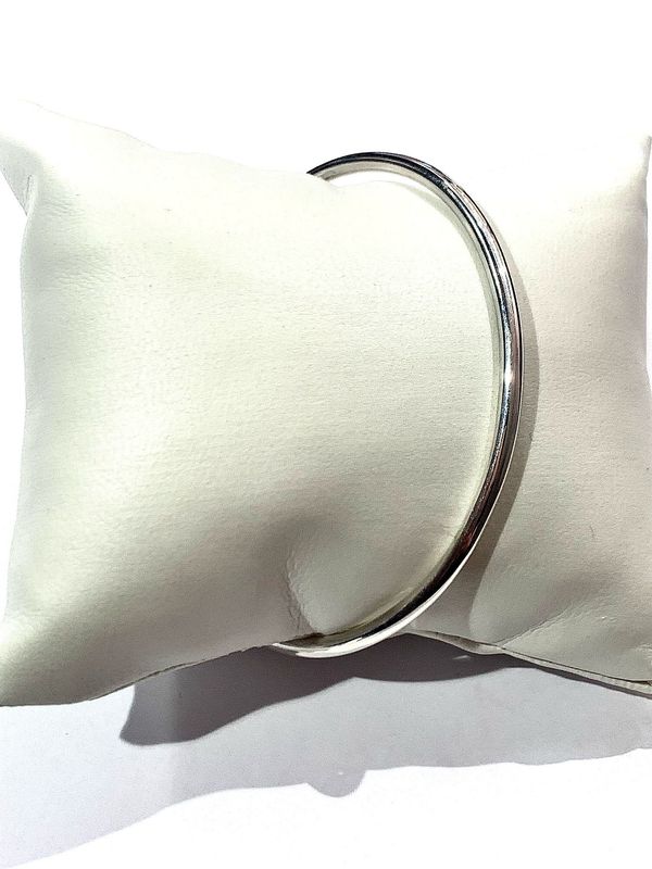 Plain Silver Bangle