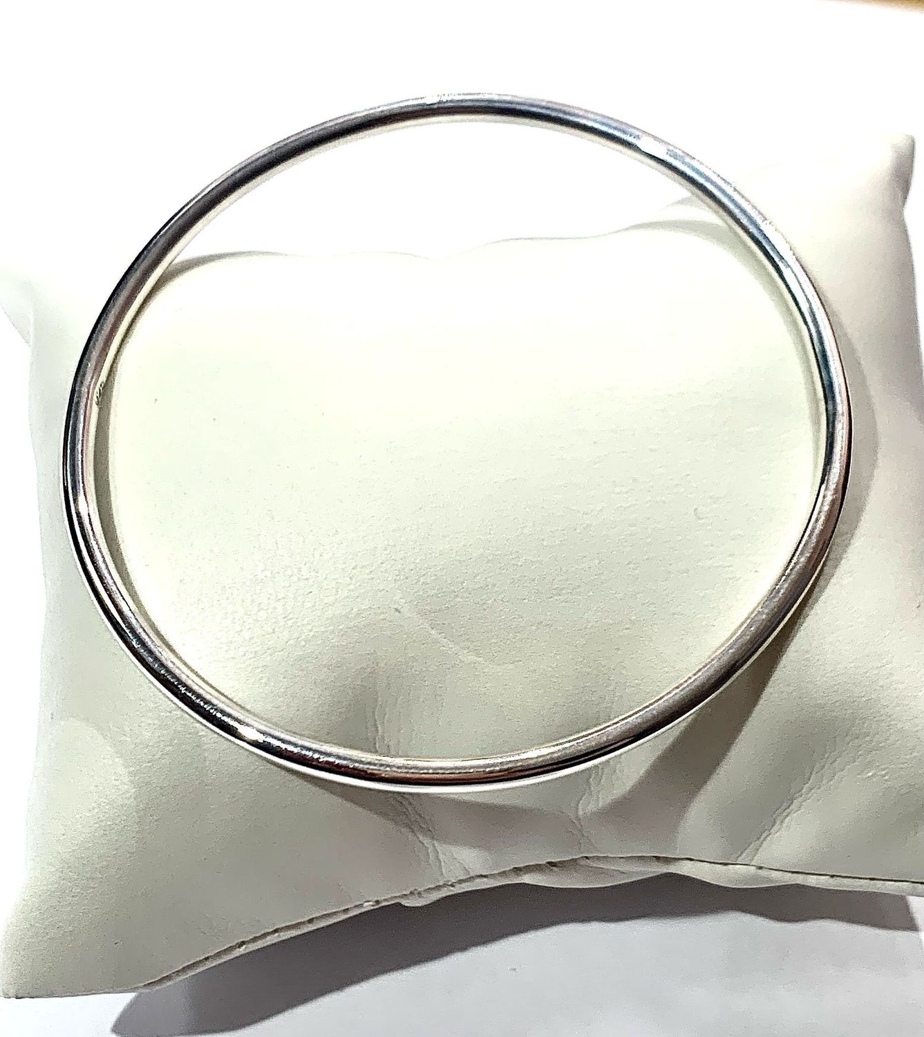Plain Silver Bangle