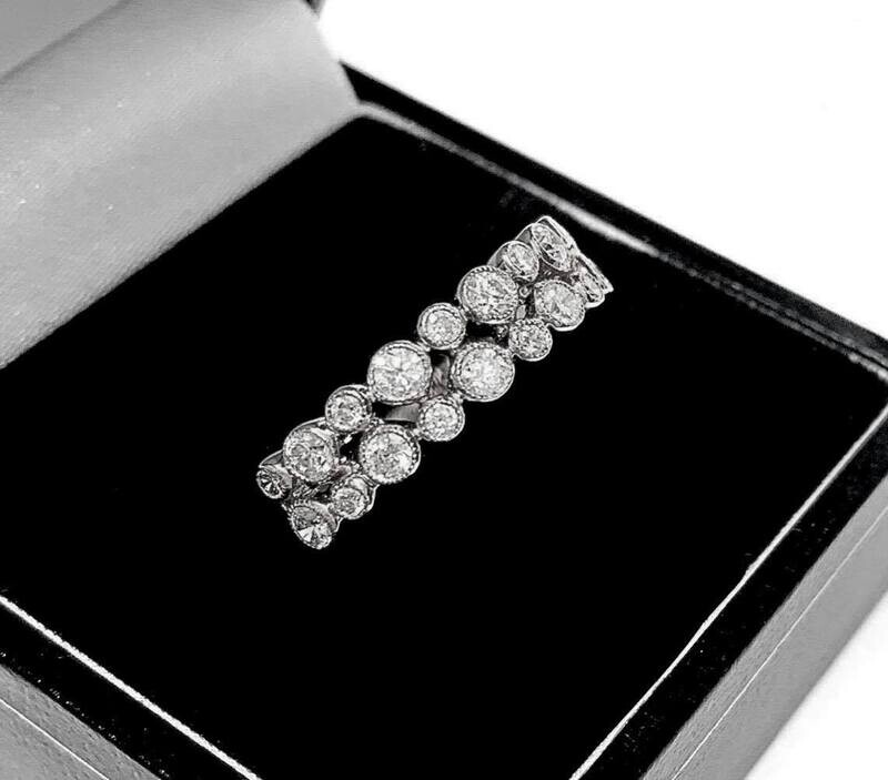 New 18ct White Gold Diamond Ring