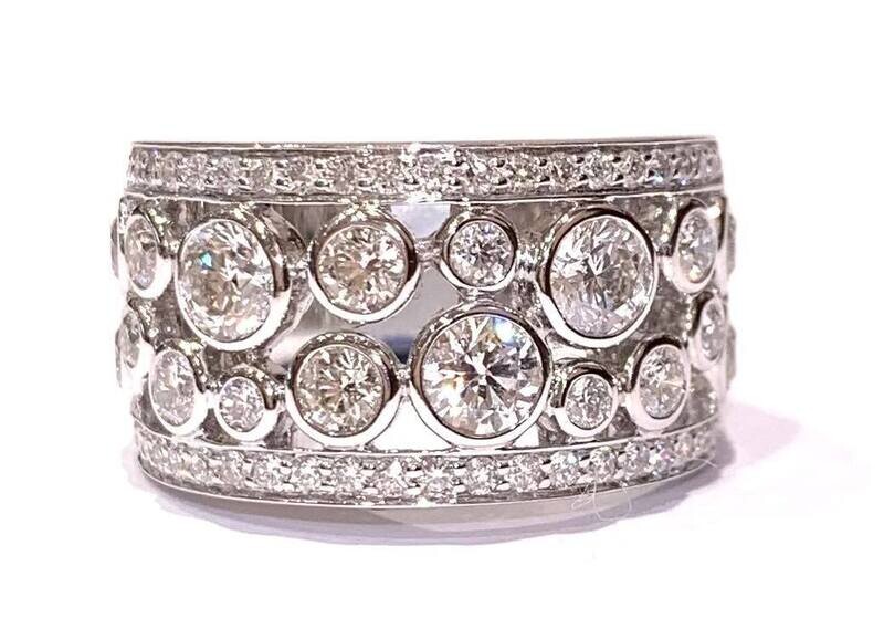 *AVAILABLE IN STORE* 18ct White Gold Diamond Ring, UK Size N 1/2