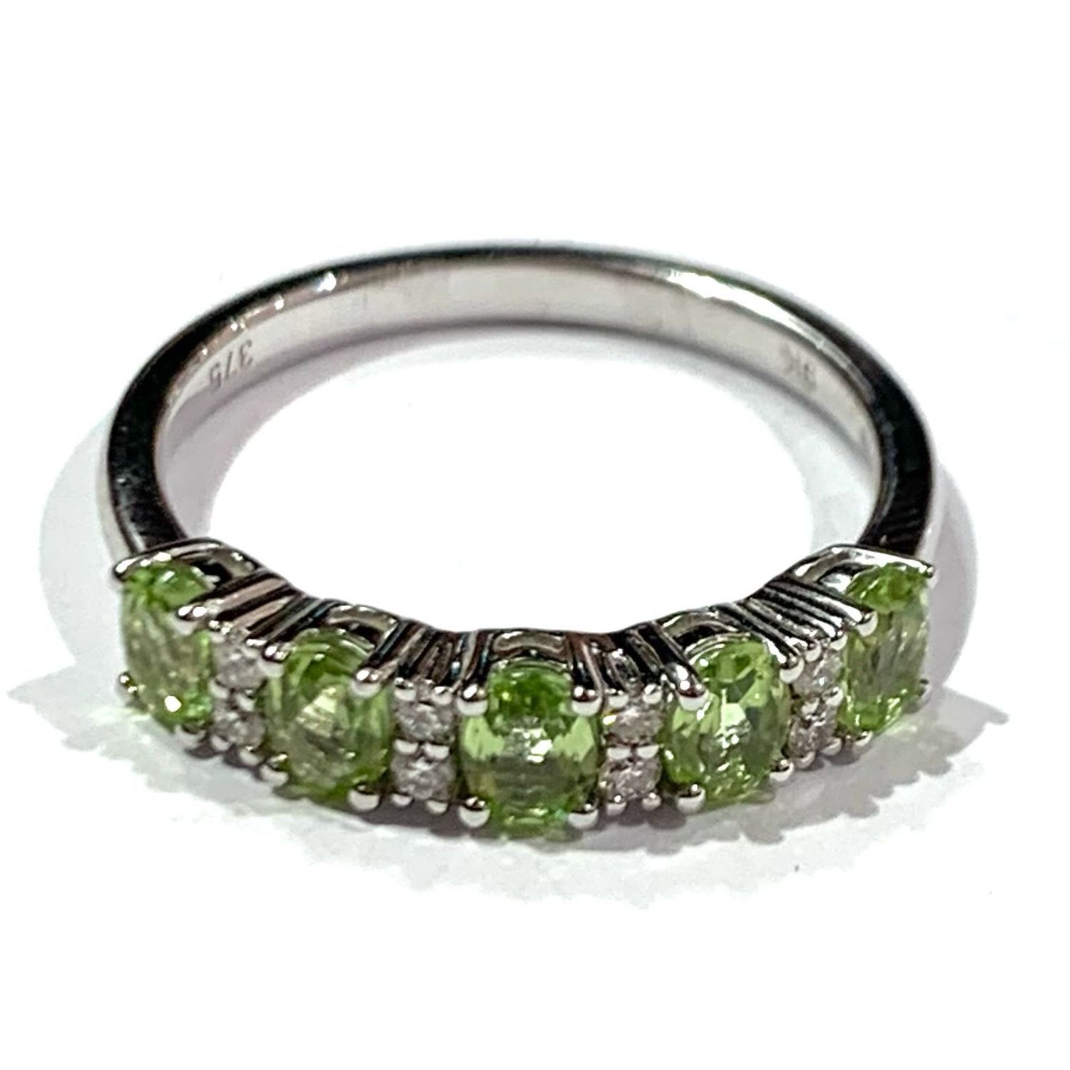 New 9ct White Gold Peridot and Diamond Ring, UK Size L New 9ct White Gold Peridot and Diamond Ring, UK Size L