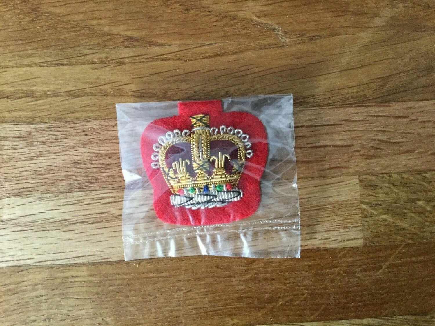 Staff Sergeant Crown, Mess Dress Badge, Red