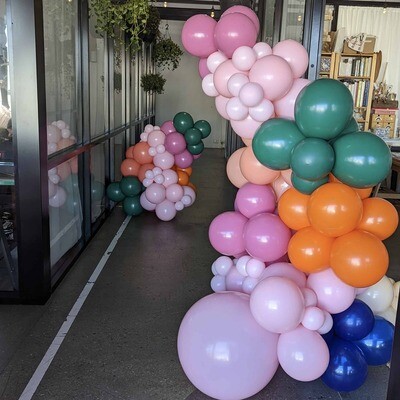 Freestanding Balloon Garland - Grab & Go (1.5m and 0.5m)