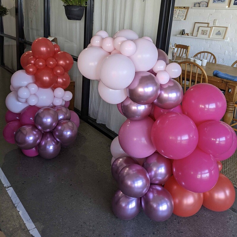Freestanding Balloon Garland - Grab & Go (1.5m and 0.5m)