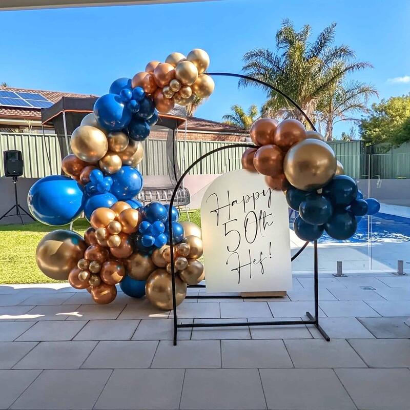 The Garland + Sign Package