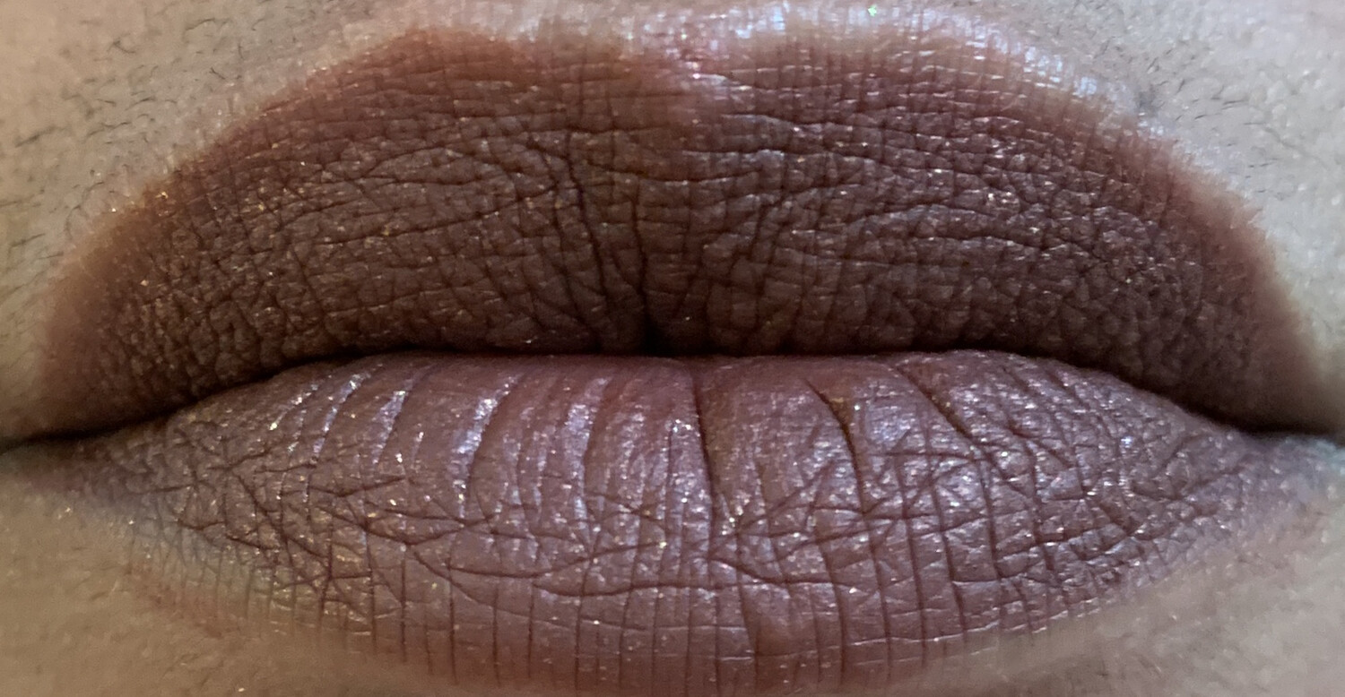 PATCHOULLI A creamy velvet liquid lipstick