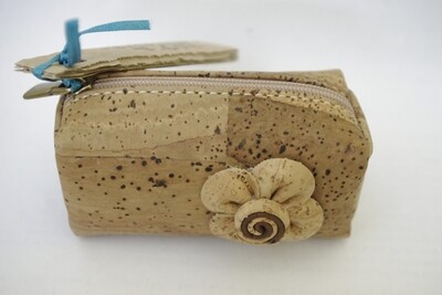 CORK WALLET WITH ZIP AND FLOWER