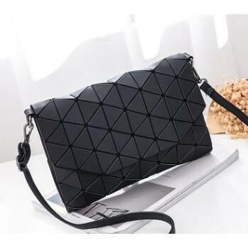 VEGAN GEOMETRIC MATTE EVENING BAG, color: Black