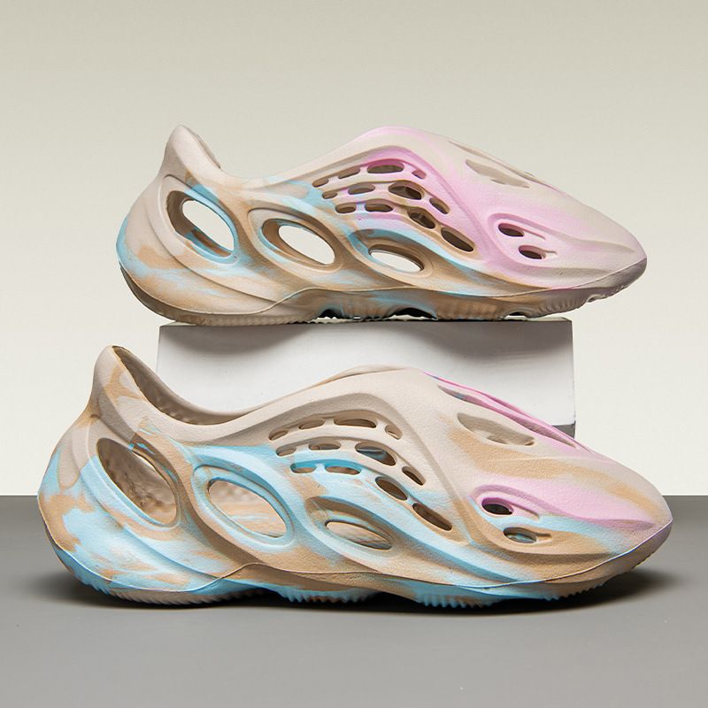 Hole Shoes Camouflage Shoe Soft Sole Sandals For Men, Size: 39, Color: Blue and brown pink