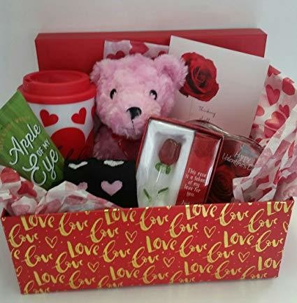 Valentine Day Gifts Hamper